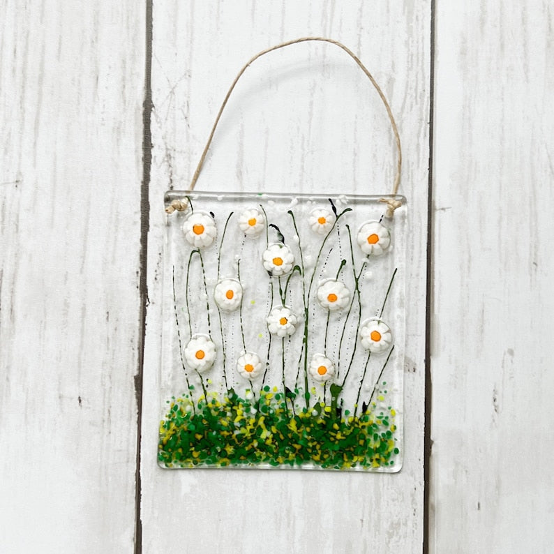 Daisies Suncatcher, Floral Glass Ornament, White Daisies, Daisy Ornament, Field of Daisies